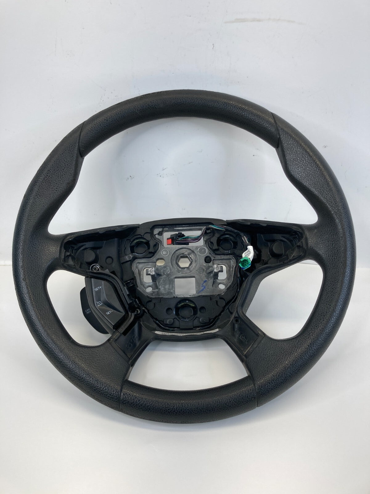 2012-2014 Ford Focus Front Left Side Steering Wheel w/ Cruise Control BM51-3600