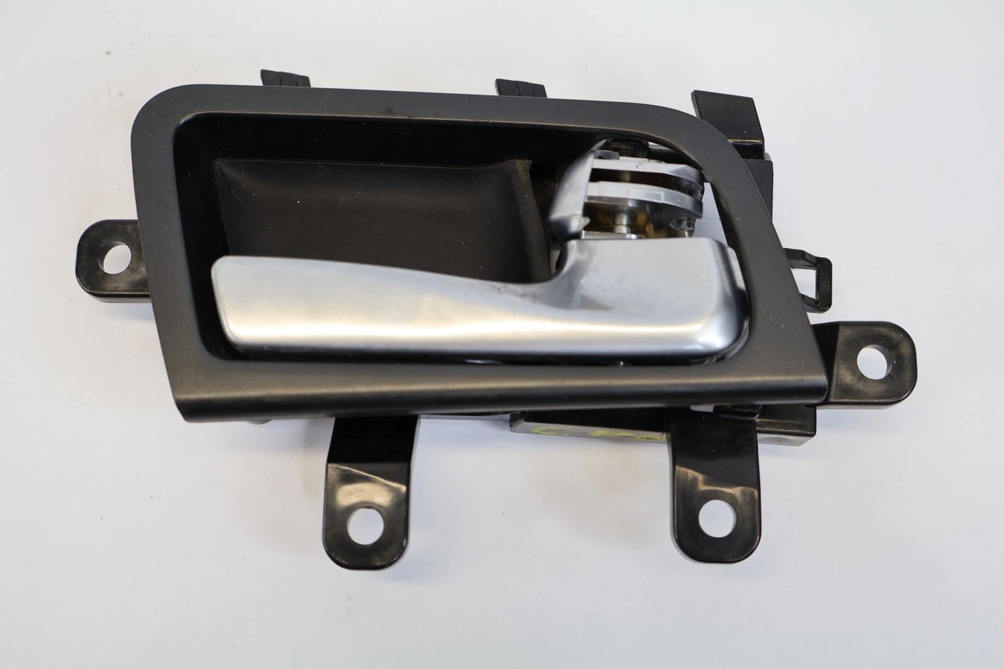 2014-2016 KIA OPTIMA REAR RIGHT SIDE INNER DOOR HANDLE W/ BEZEL 2470010CRP OEM