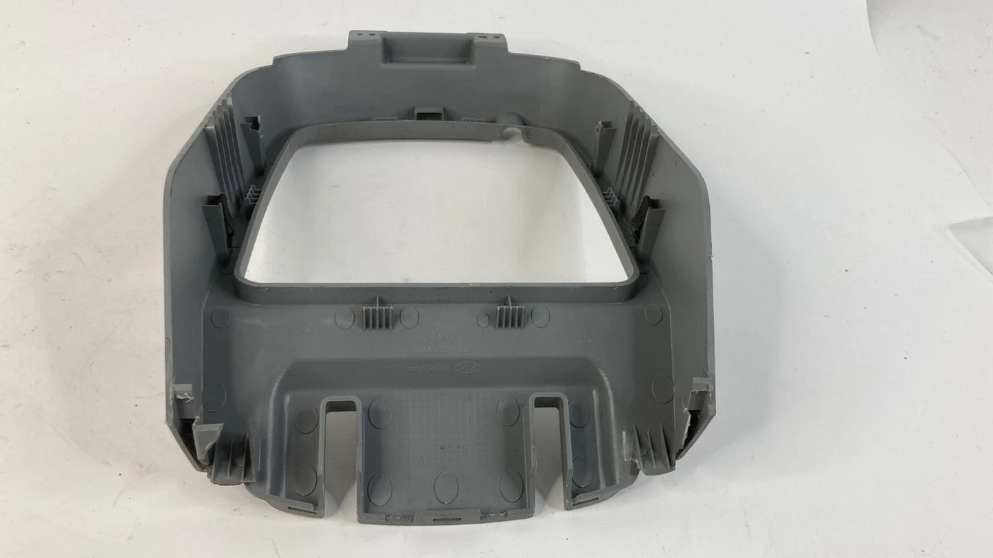 09 KIA BORREGO FRONT CENTER CONSOLE ARMREST SURROUNDING BEZEL COVER MOLDING OEM