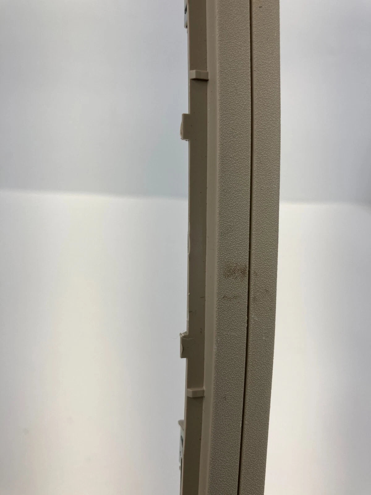 2015-2017 BUICK REGAL ROOF OVERHEAD CONSOLE TRIM PANEL COVER 23149039 OEM
