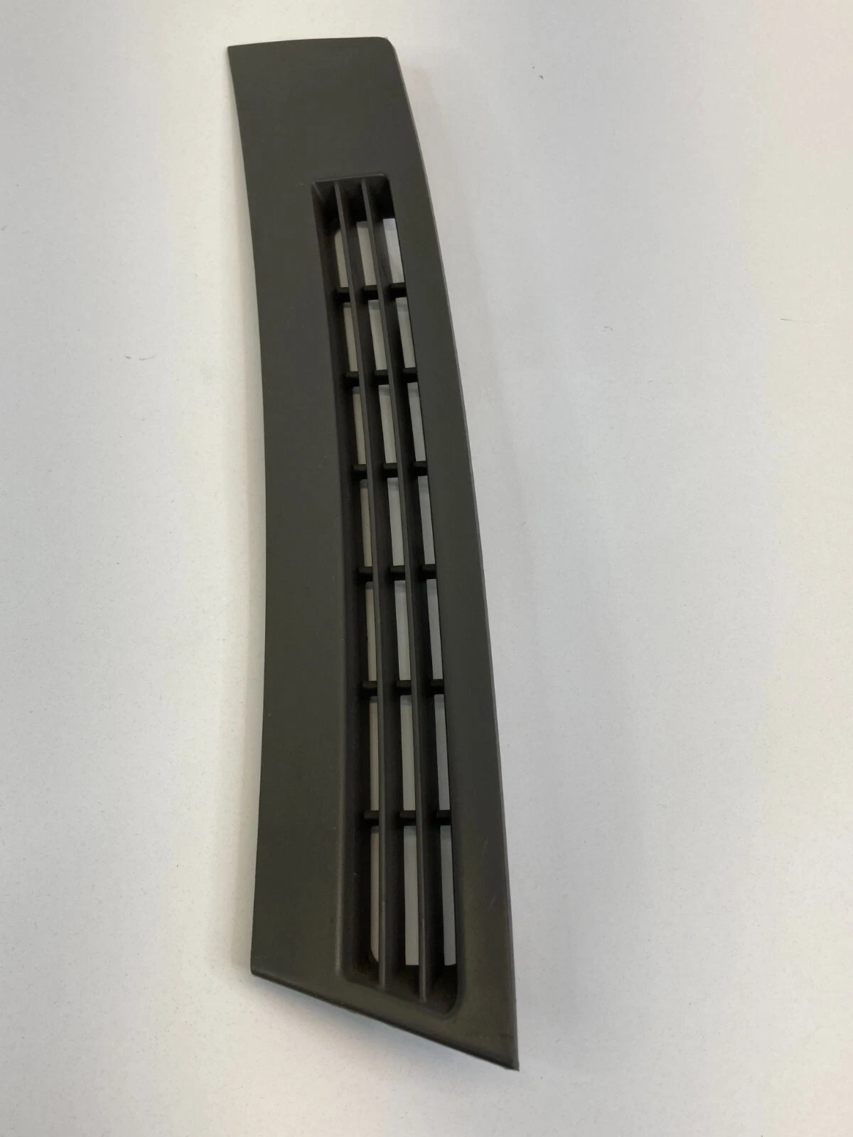 06-10 JEEP GRAND CHEROKEE DASH LEFT SIDE DEFROSTER VENT GRILLE 1DQ55-TRMAA OEM
