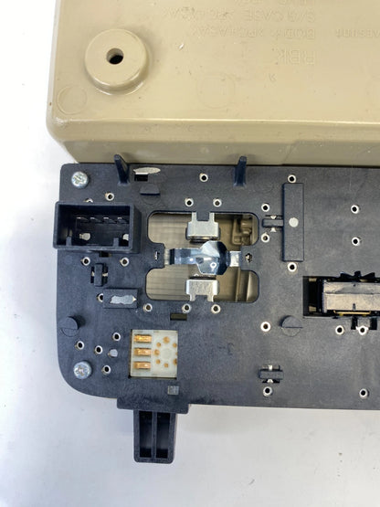 2012-2017 HYUNDAI ACCENT ROOF OVERHEAD CONSOLE DOME MAP LIGHT LAMP 928001RXXX