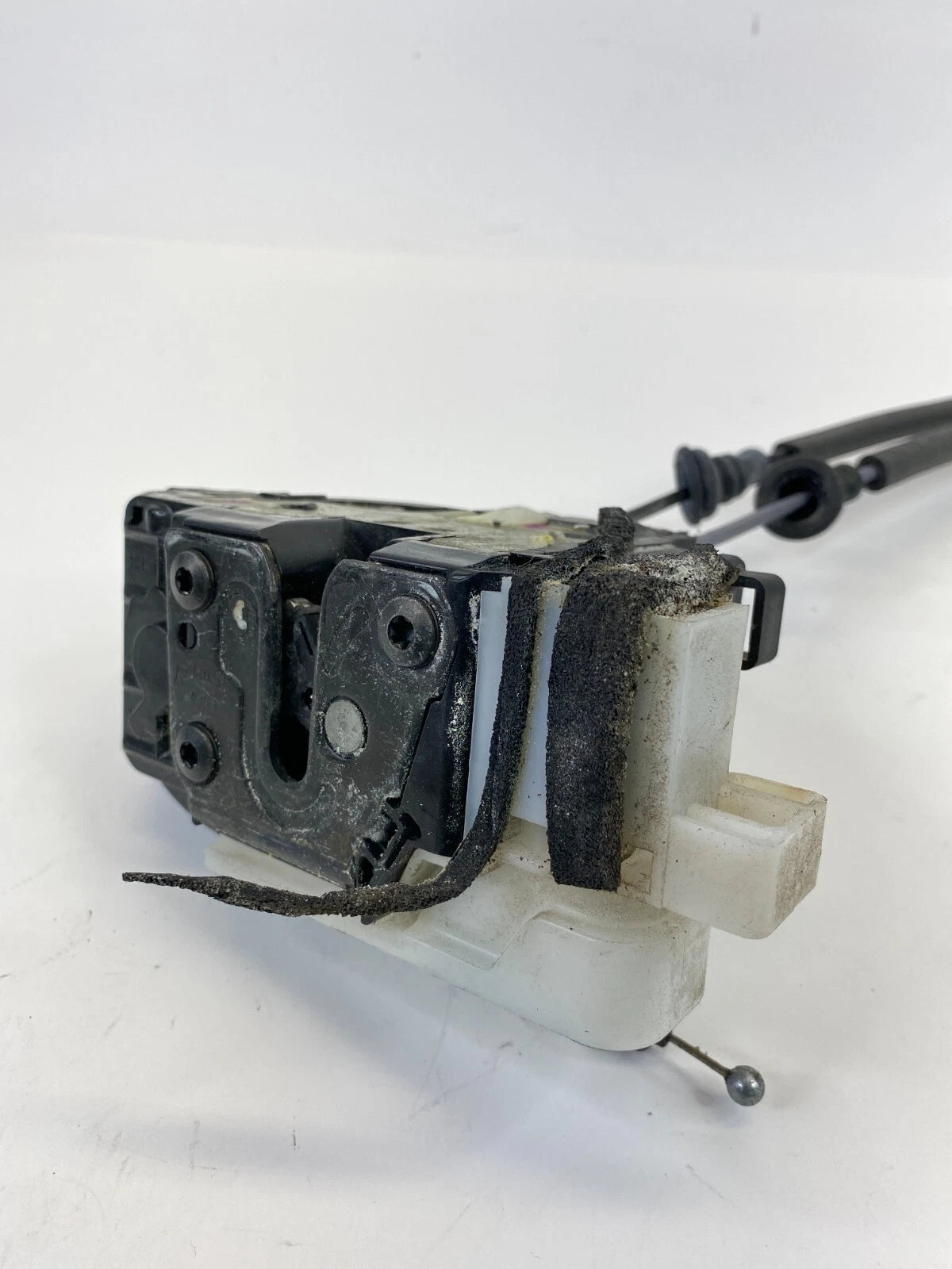 2006-2010 HYUNDAI ELANTRA SEDAN FRONT RIGHT SIDE DOOR LOCK LATCH 81320-2H040 OEM