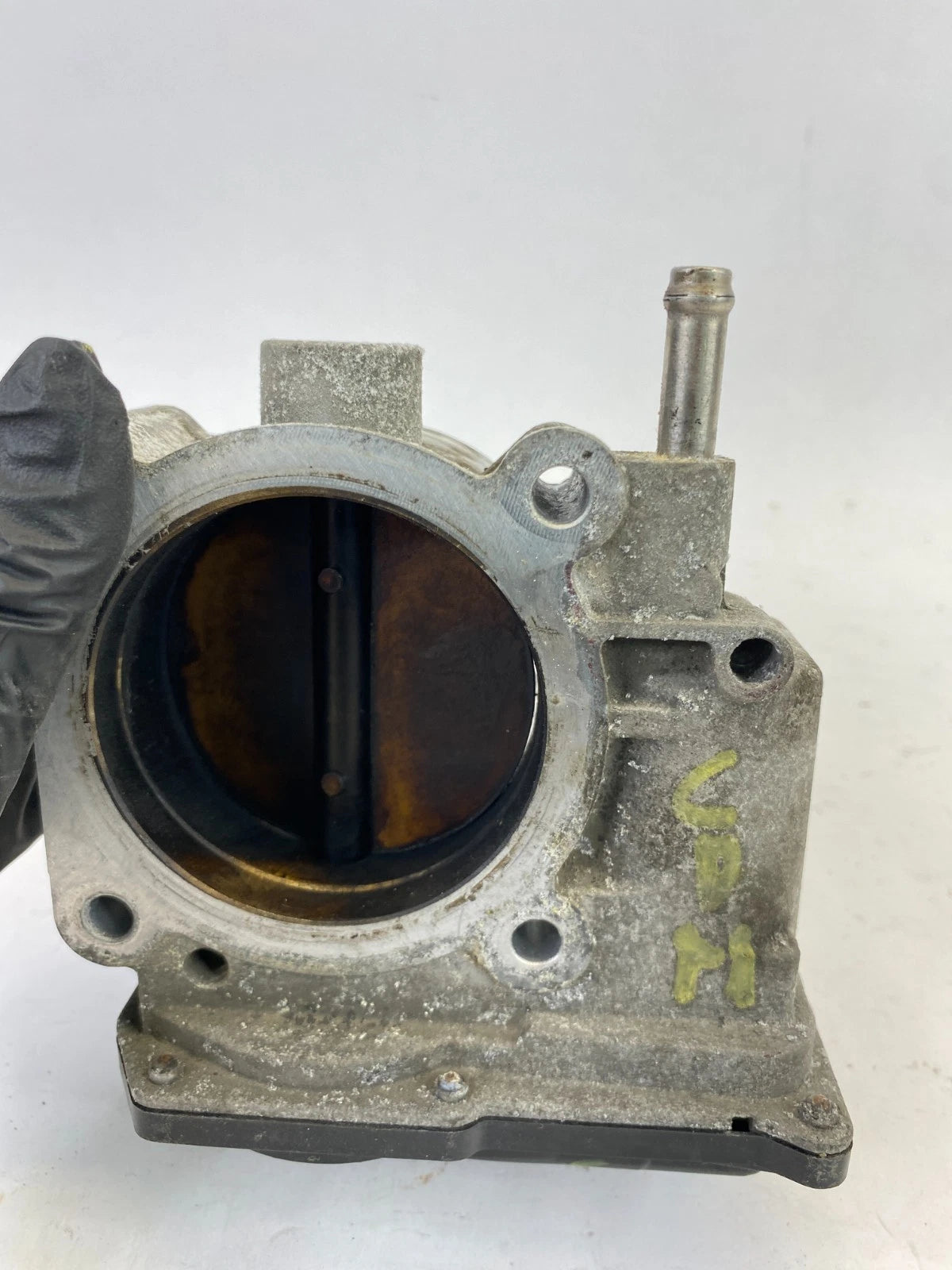 2005-2011 TOYOTA TUNDRA 4.0L V6 THROTTLE BODY VALVE ASSEMBLY OEM 22030-0P010