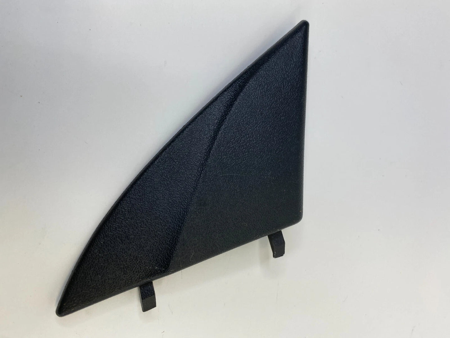 2000-2005 TOYOTA CELICA FRONT RIGHT INNER CORNER COVER TRIM 67491-20400 OEM