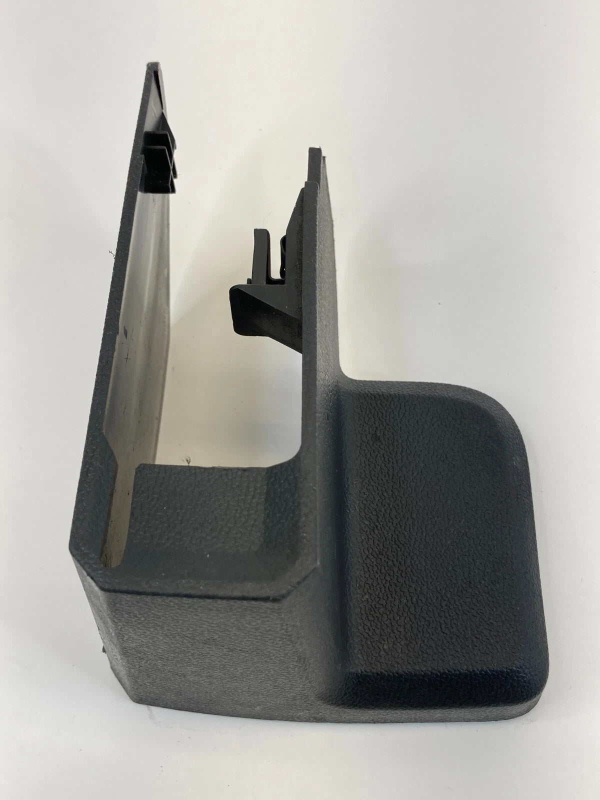 2009 2010 DODGE JOURNEY FRONT RIGHT SEAT TRACK RAIL TRIM COVER CAP RISER SHIELD
