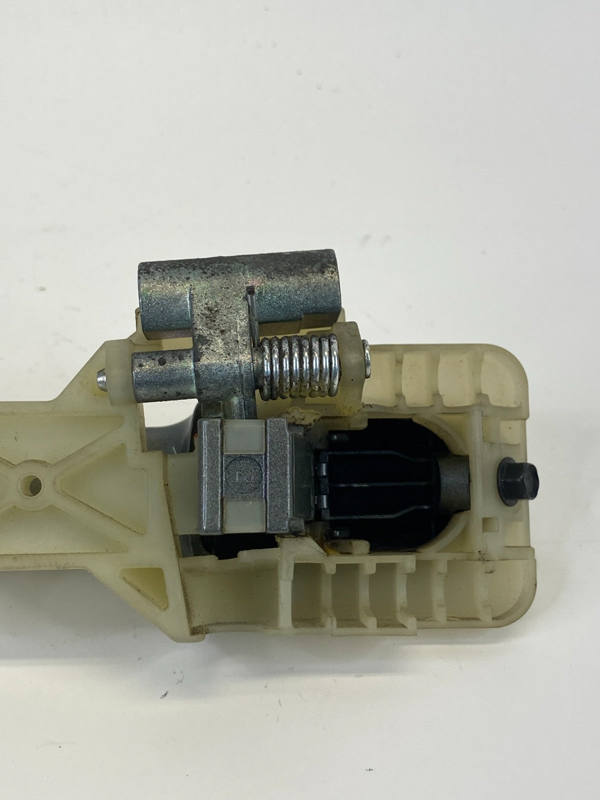 2006-2010 Hyundai Sonata Sedan Right Side Exterior Outside Door Handle Assy OEM