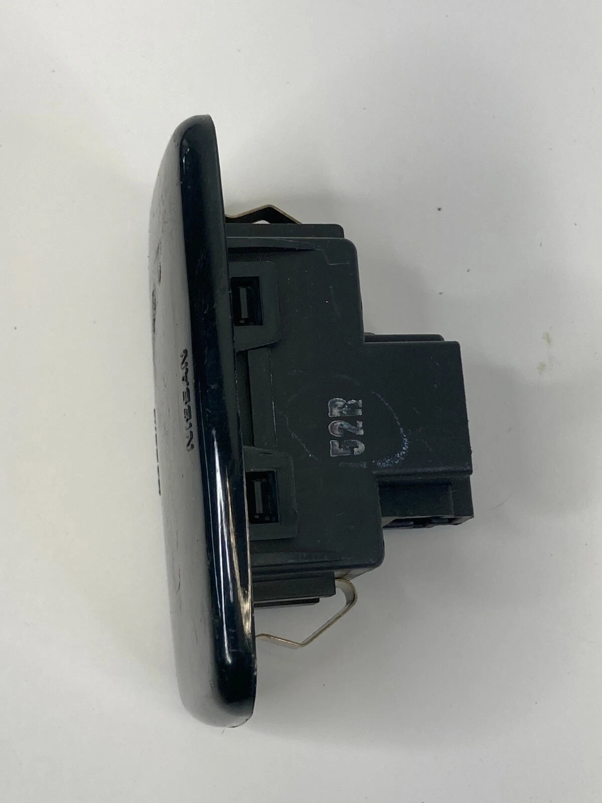 2006 07 08 09 2010 INFINITI M35 UNDER DASH LOWER DOME LIGHT LAMP OEM
