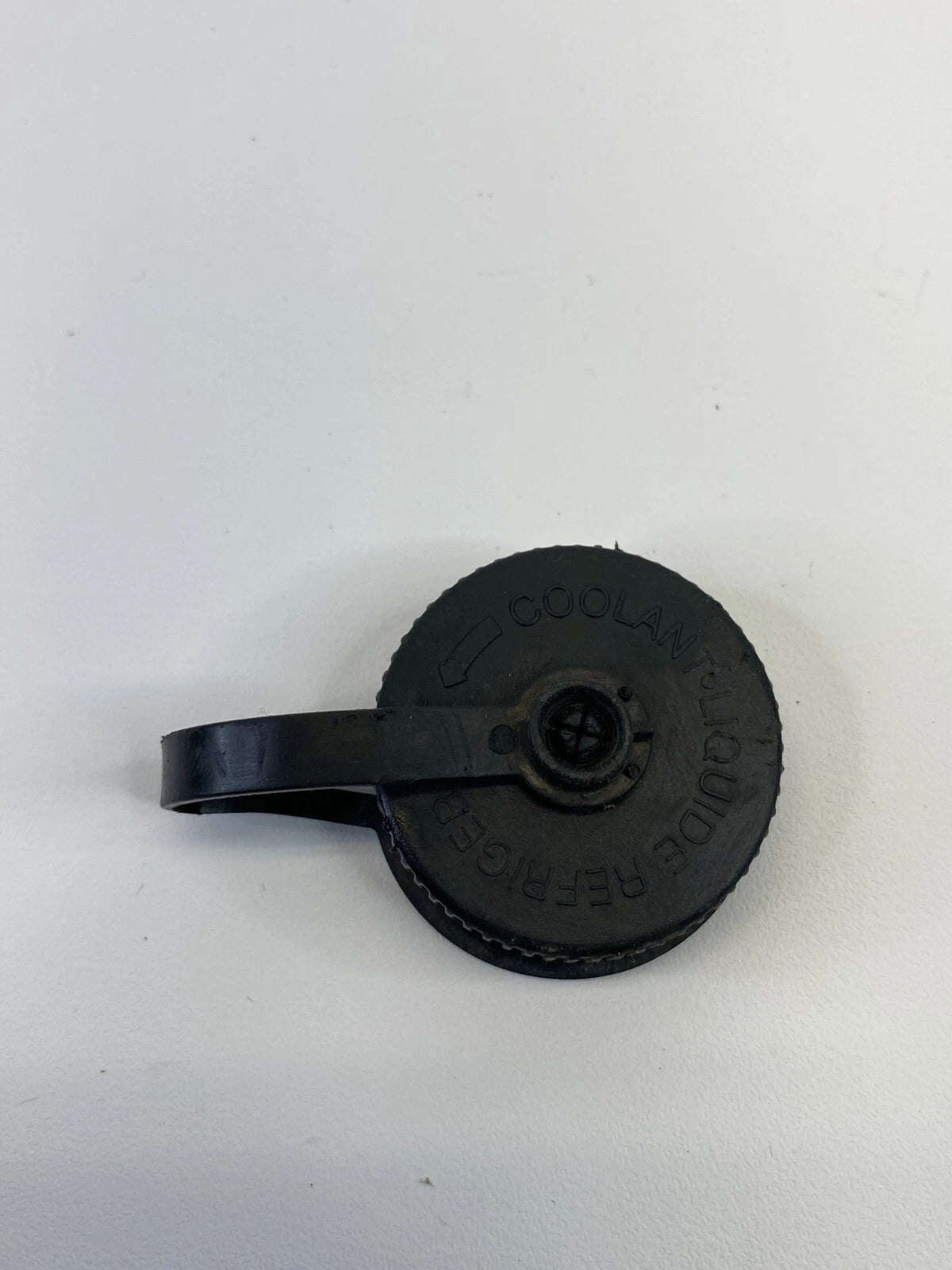 2000-2004 NISSAN XTERRA RADIATOR COOLANT OVERFLOW RESERVIOR CAP ASSEMBLY OEM