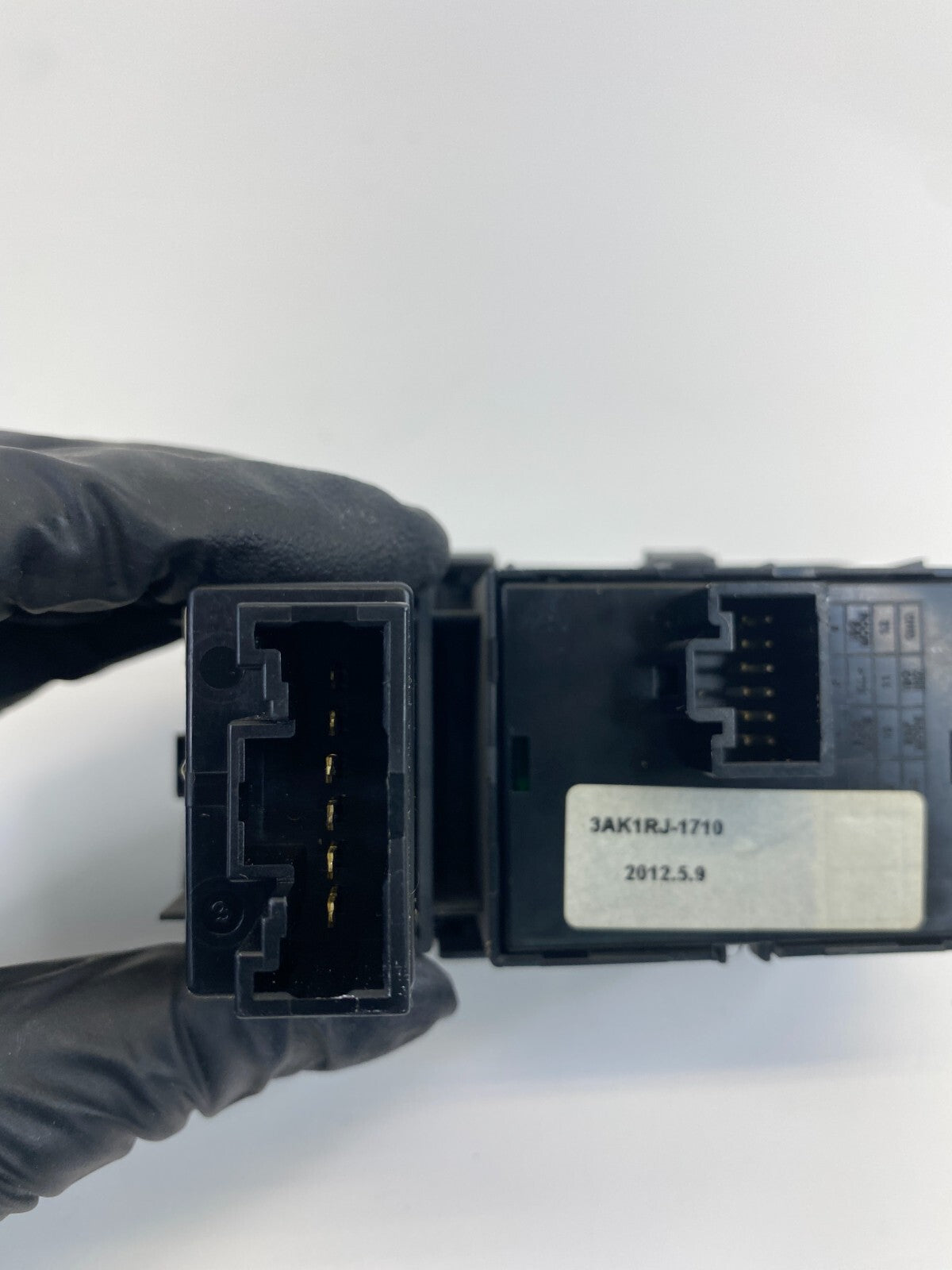 12-17 Hyundai Accent Dimmer Active ECO Traction Control Switch 3AK1RJ-1710 OEM