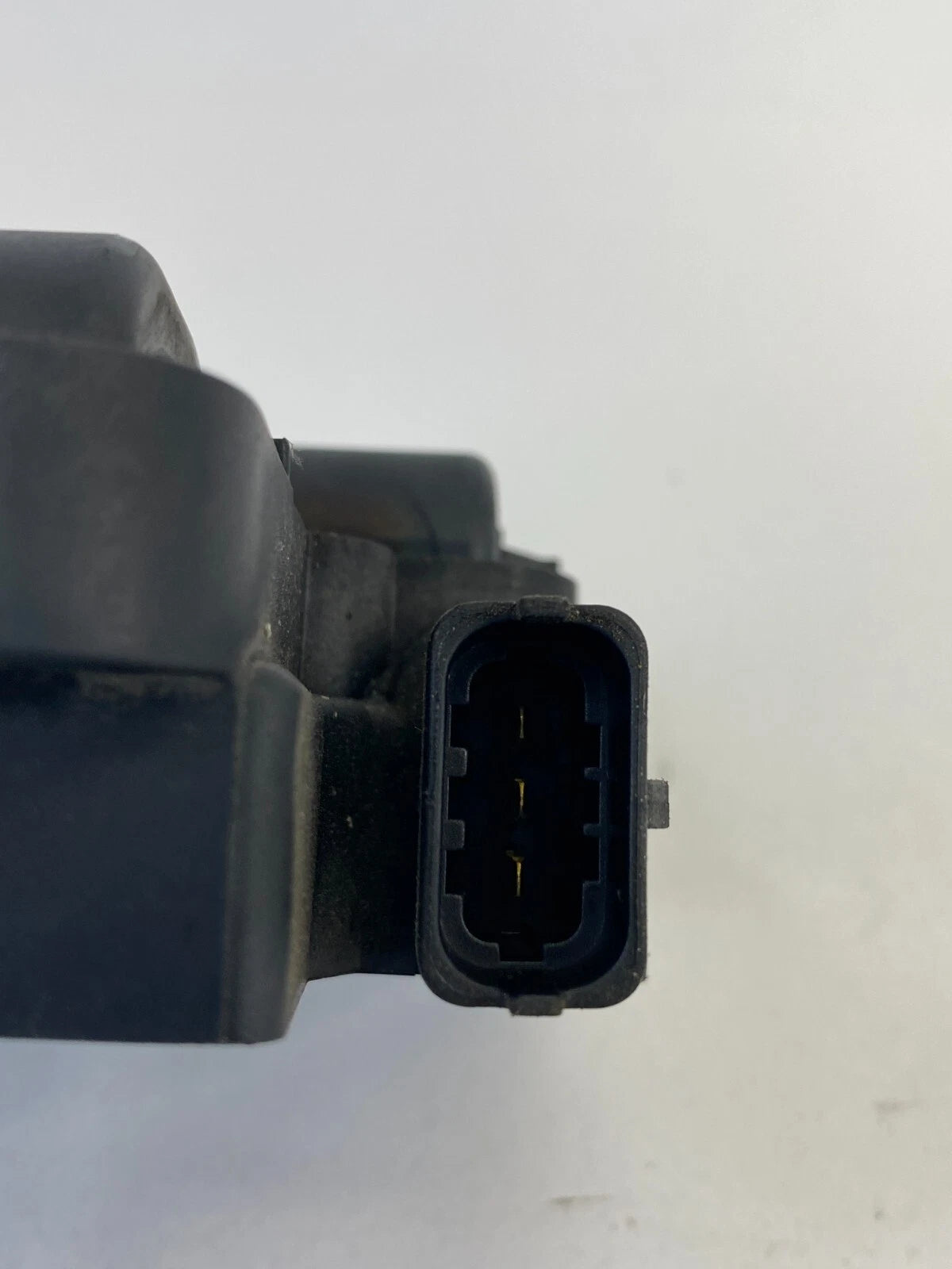 99 00 01 02 03 MERCEDES-BENZ CLK 430 4.3L V8 A/T IGNITION COIL 0221503035 OEM
