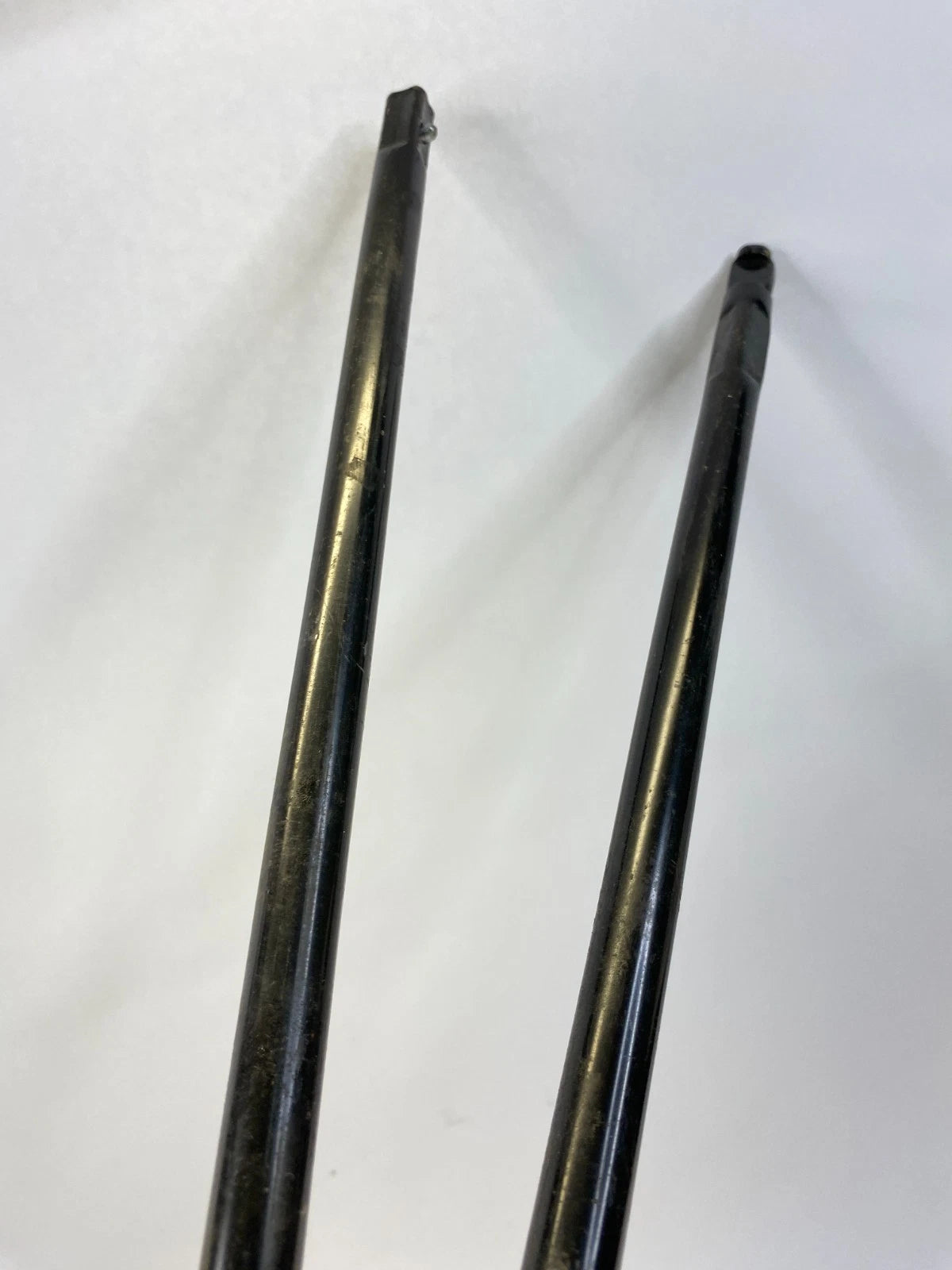 2000-2006 CHEVROLET TAHOE EMERGENCY SPARE TIRE JACK HOLDER SCREW RETAINER SET