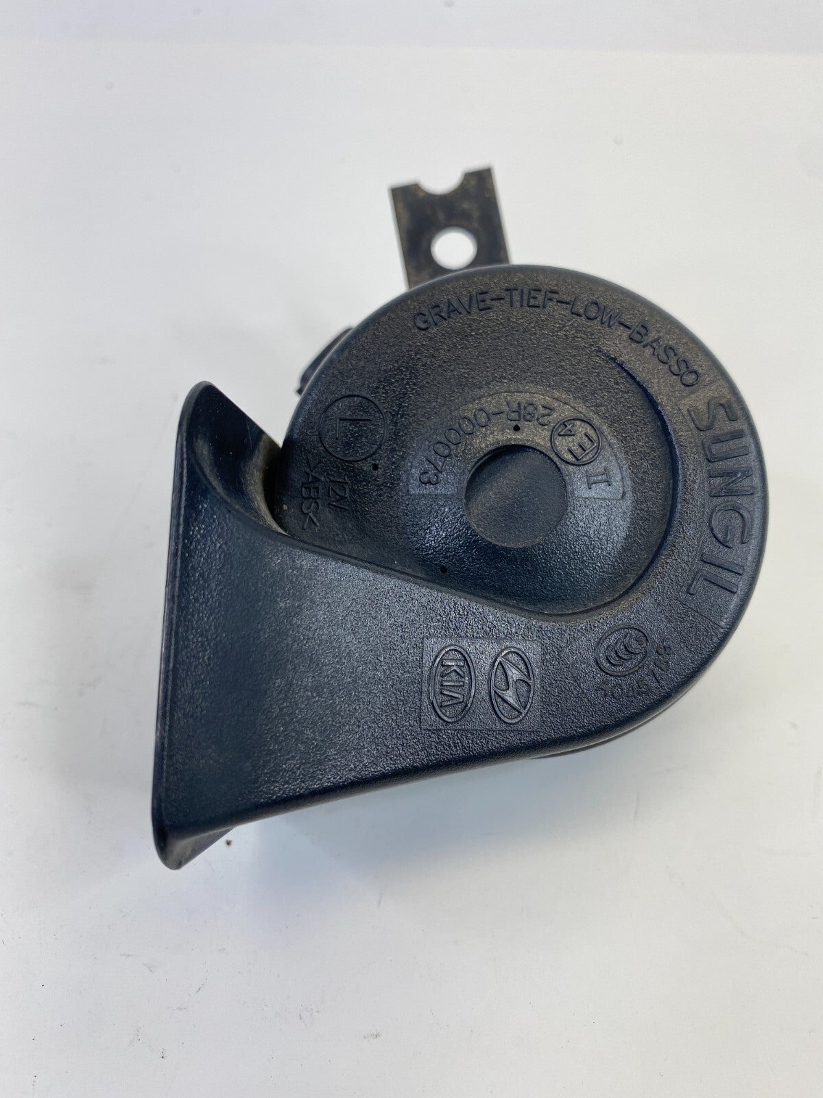 2013-2018 Hyundai Santa Fe Sport Low Horn Pitch Tone Note Alarm E428R-000073 OEM