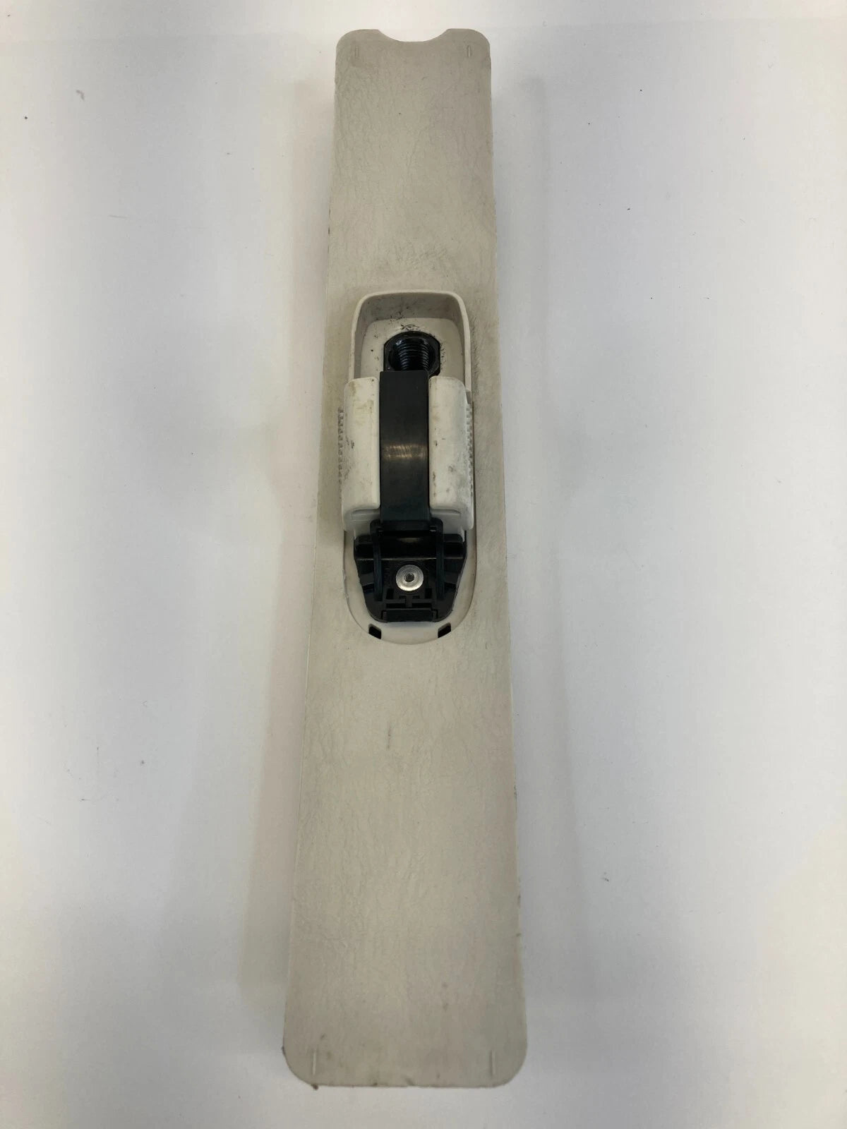 2008-2012 FORD ESCAPE FRONT RIGHT PASSENGER SIDE SEAT BELT HEIGHT ADJUSTER OEM