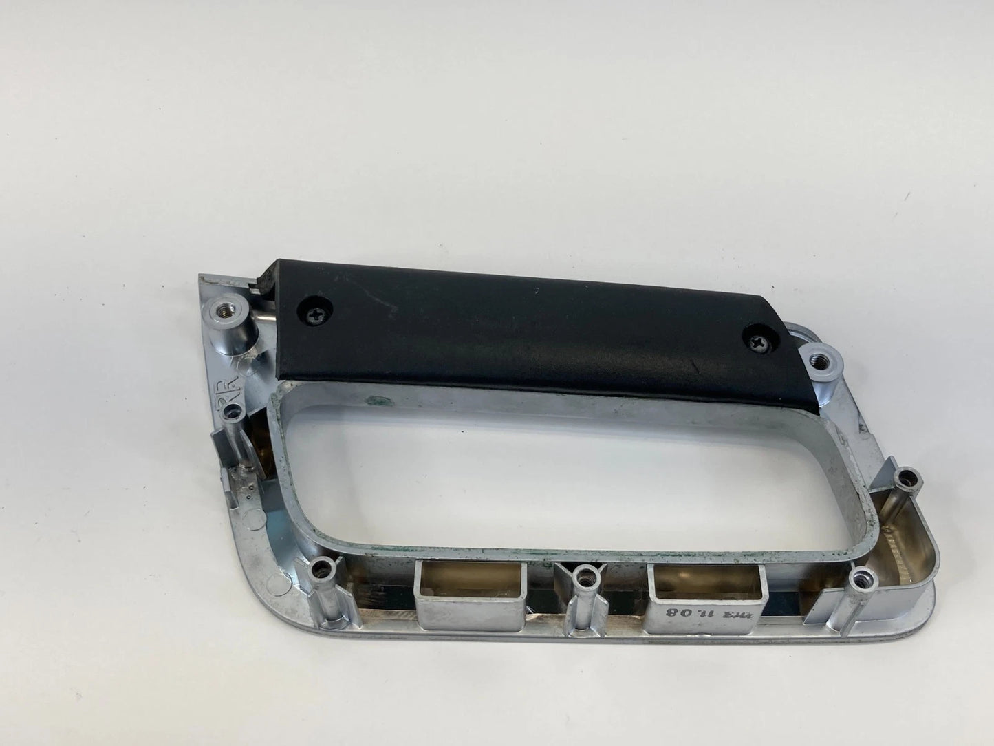 12-15 CHEVROLET CAPTIVA SPORT REAR RIGHT SIDE INNER DOOR PULL HANDLE TRIM BEZEL