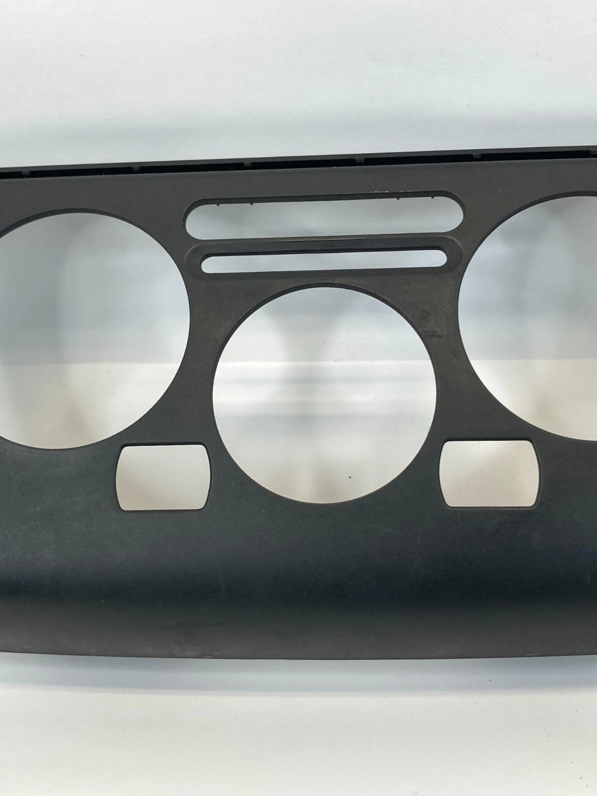 07-12 NISSAN VERSA CENTER DASHBOARD CLIMATE CONTROL PANEL BEZEL COVER 27570EM00B