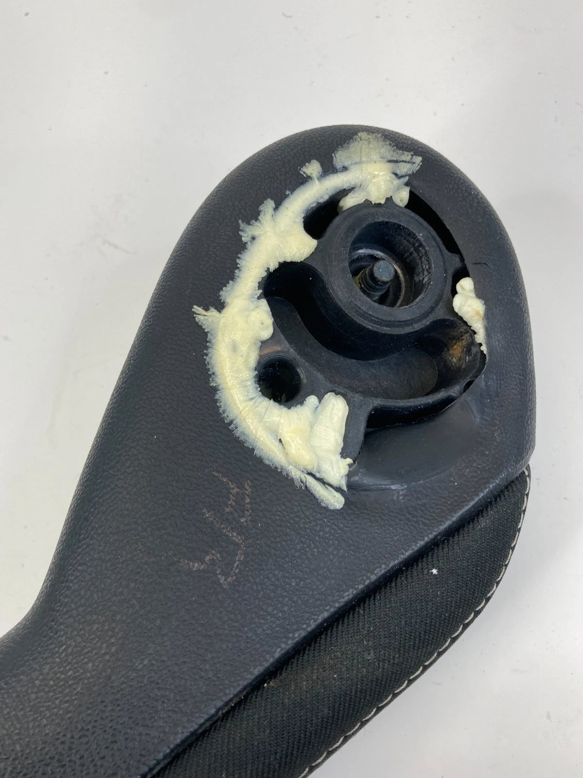 2011-2016 CHRYSLER TOWN & COUNTRY FRONT RIGHT & LEFT SEAT ARMREST SET OEM