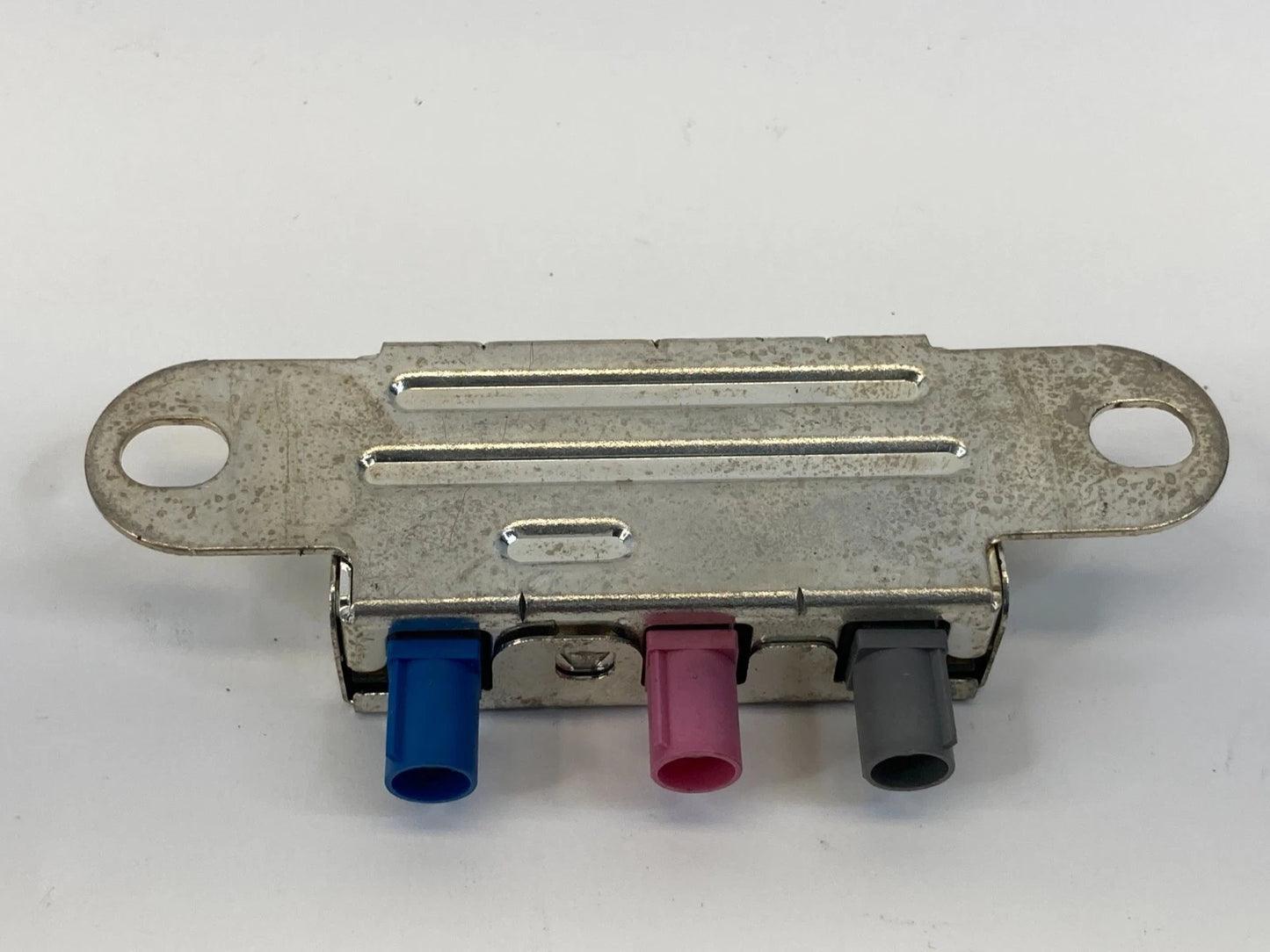 2011-2018 Buick LaCrosse Mobile Phone Control Module Connector 20960972 OEM