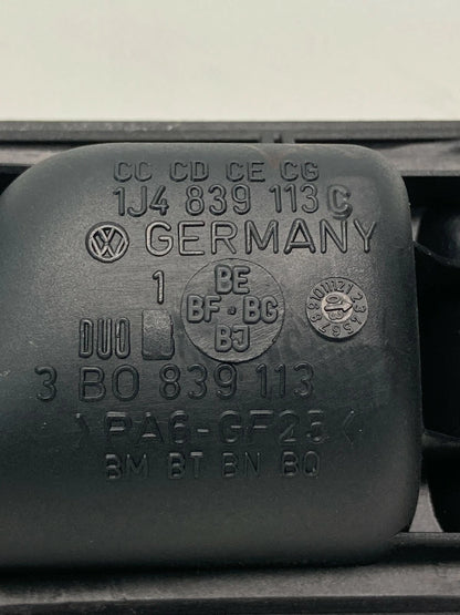 2001-2005 VOLKSWAGEN PASSAT REAR LEFT SIDE INTERIOR DOOR HANDLE 3B0839113 OEM