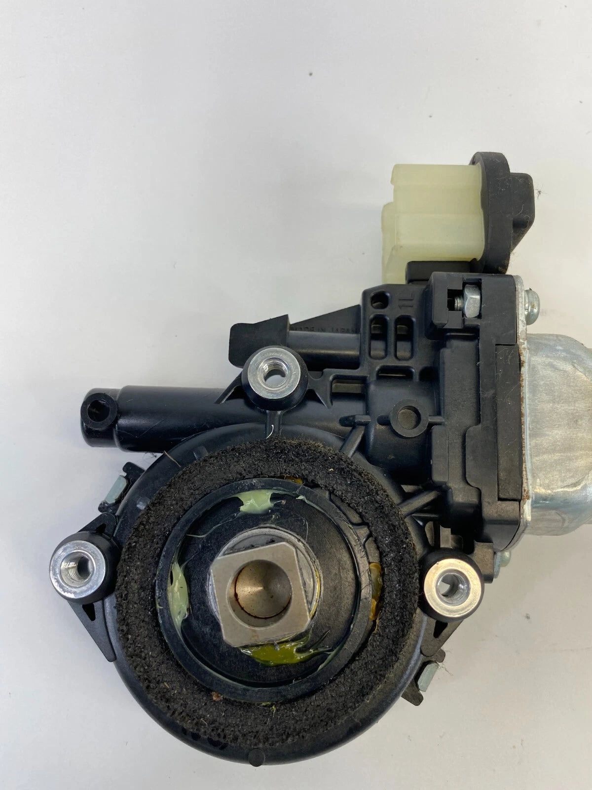 2007 2008 INFINITI G35 SEDAN FRONT LEFT DOOR POWER WINDOW MOTOR 80731-EH100 OEM