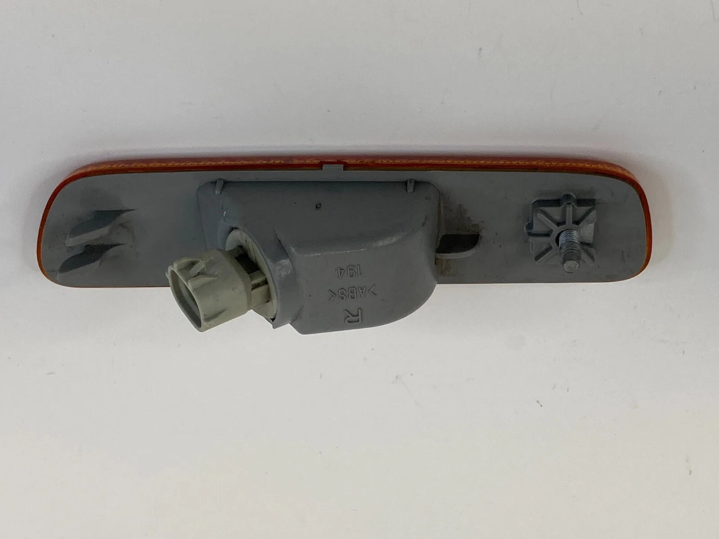 99 00 01 02 03 LEXUS RX300 FRONT RIGHT PASSENGER BUMPER MARKER LIGHT LAMP OEM