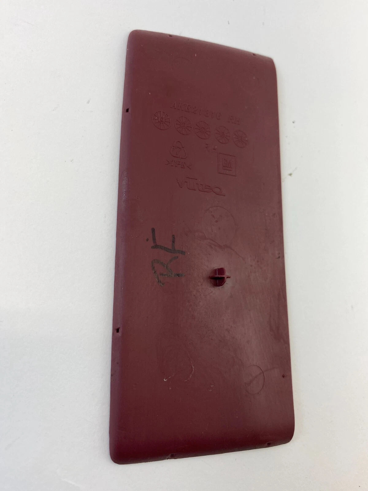 2010-2017 CHEVROLET EQUINOX RIGHT PASSENGER DOOR MAT INSERT RUBBER AKE21316 OEM