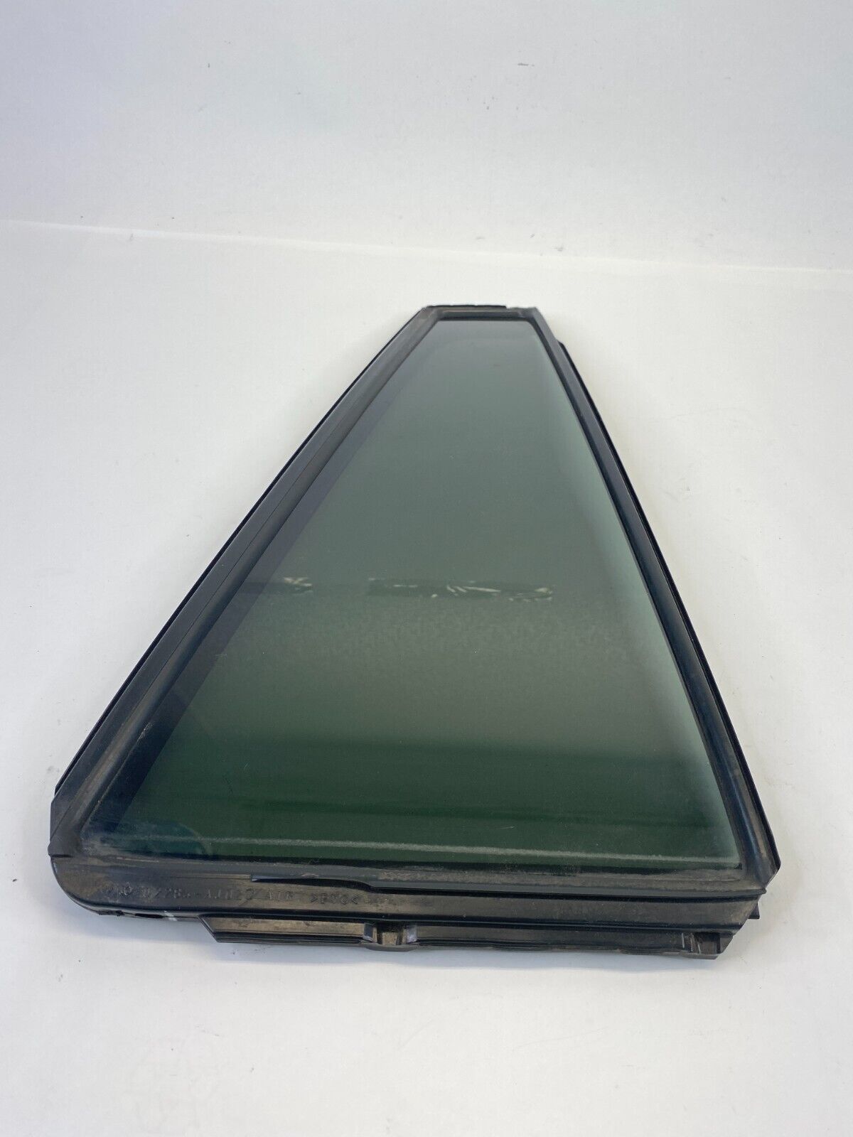 2010-2014 Subaru Outback Rear Right Door Vent Quarter Window Glass 62284-AJ02C