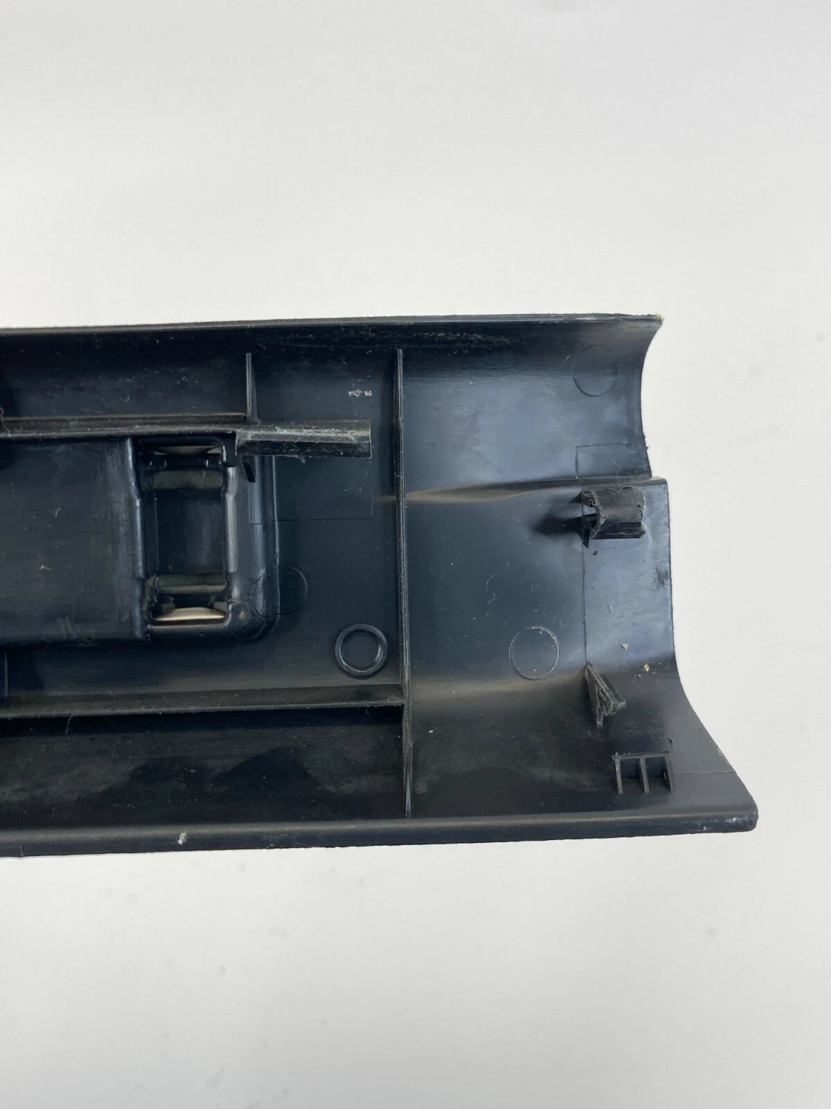 2004-2006 LEXUS RX330 REAR RIGHT SIDE DOOR SILL TRIM PLATE 67930-0E010 OEM