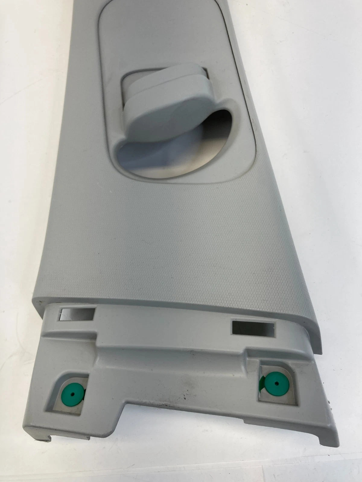 16-20 KIA SORENTO LEFT UPPER B-PILLAR TRIM PANEL DRIVER SIDE 85833-C6000BGA OEM