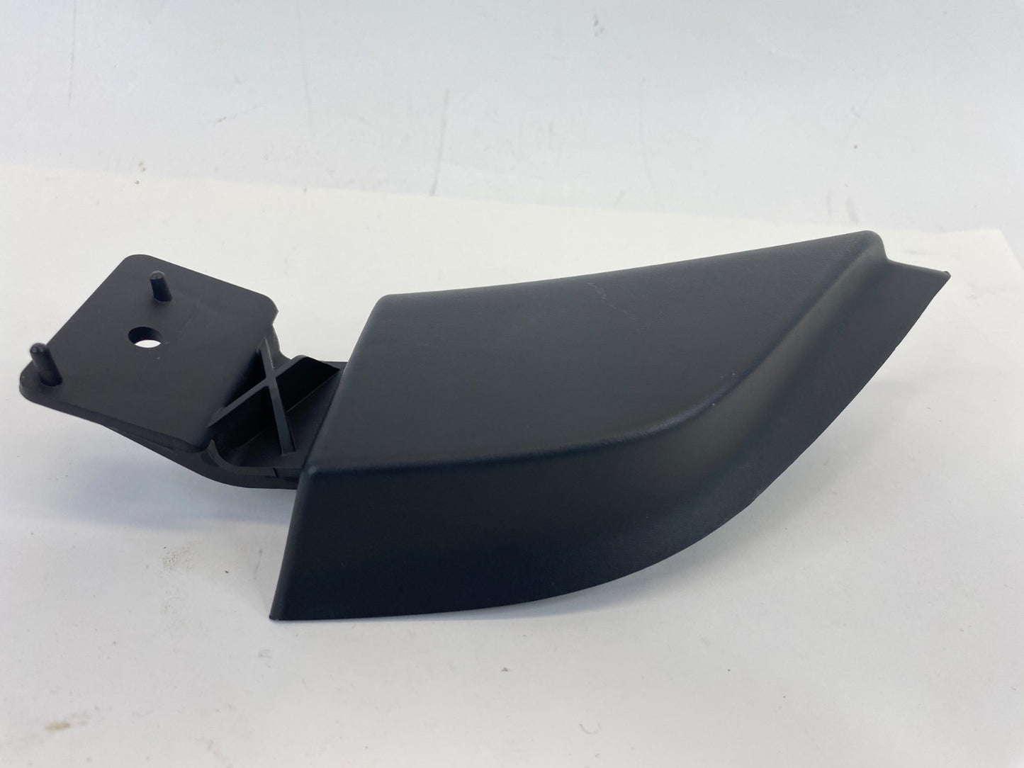 2007-2009 Cadillac SRX Front Left Interior Door Mirror Corner Cover Trim OEM