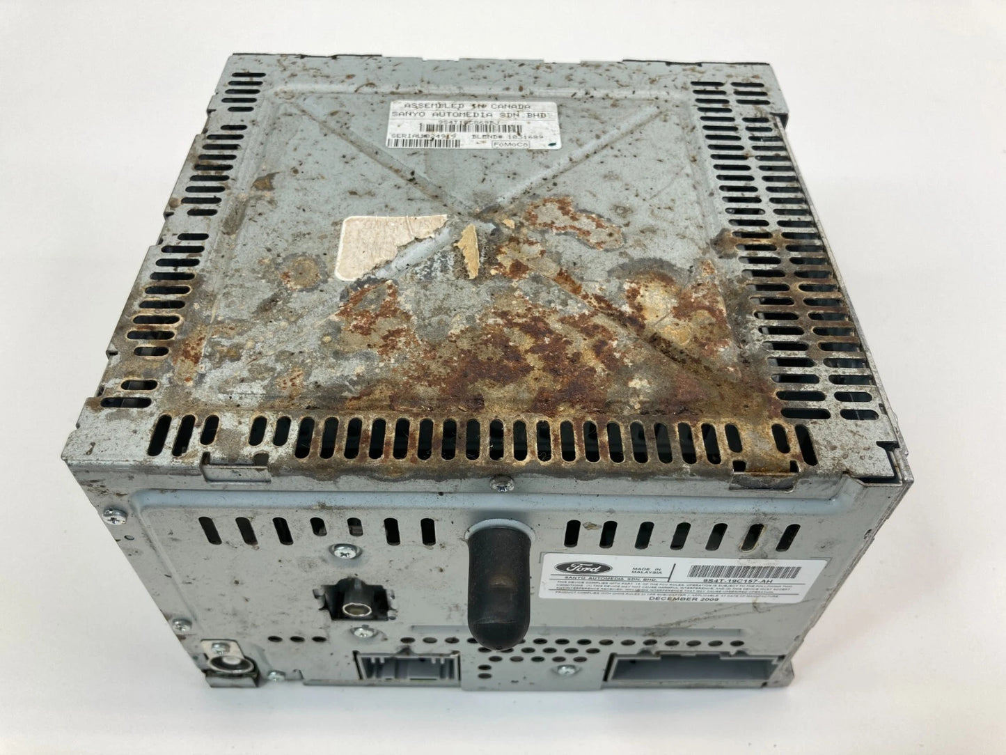 2008-2011 FORD FOCUS RADIO AM FM CD PLAYER RECEIVER UNIT AS4T-1C869-EA OEM