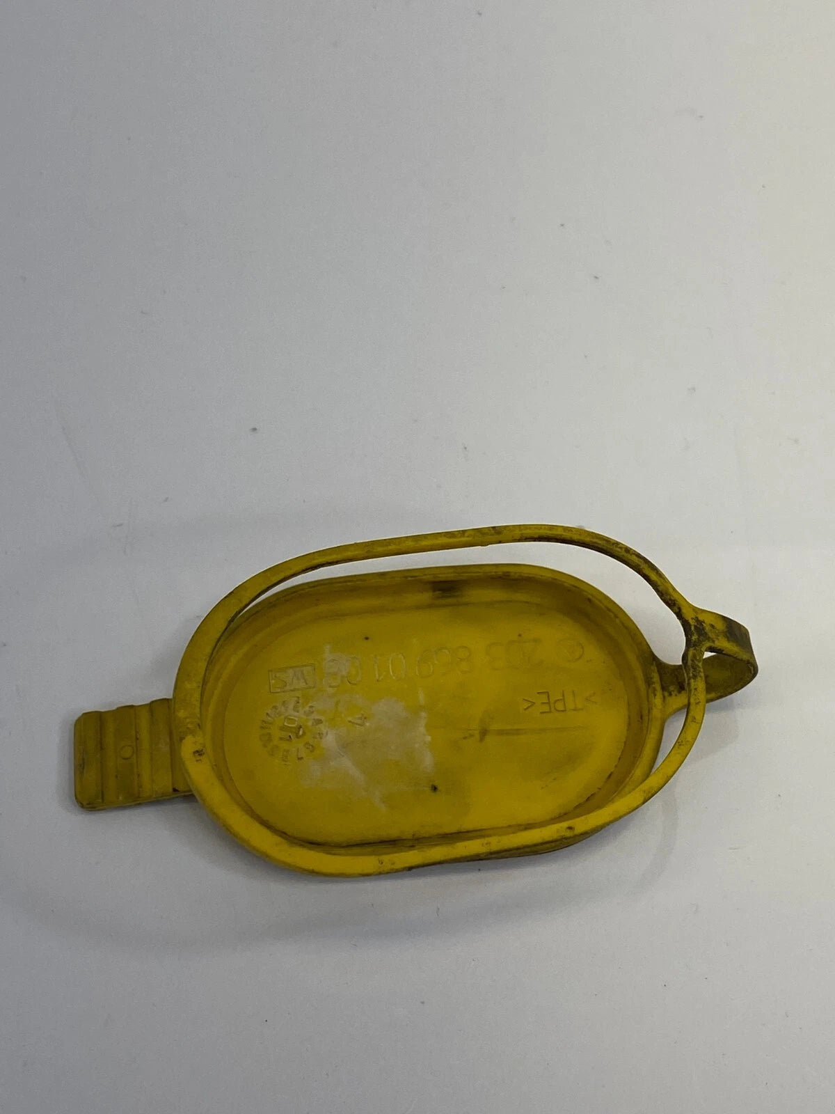 2002 02 MERCEDES BENZ C240 WINDSHIELD WIPER FLUID RESERVOIR CAP 2038690108 OEM