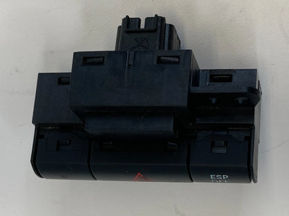 09 10 CHRYSLER TOWN & COUNTRY DASH HAZARD ESP OFF CONTROL SWITCH 68025899AA