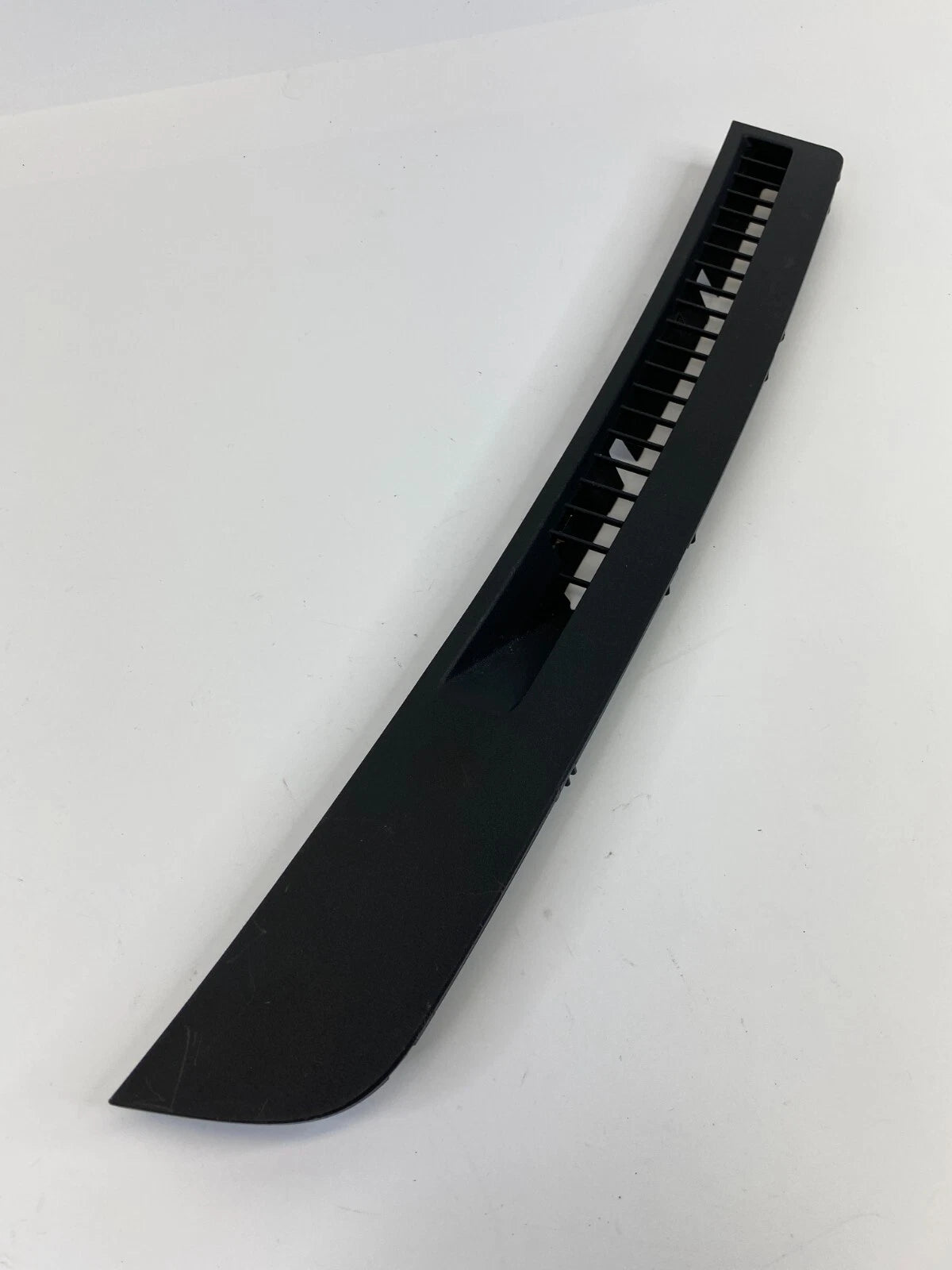 2007 2008 INFINITI G35 DASH RIGHT SIDE DEFROSTER GRILLE VENT 68742-JK00A OEM