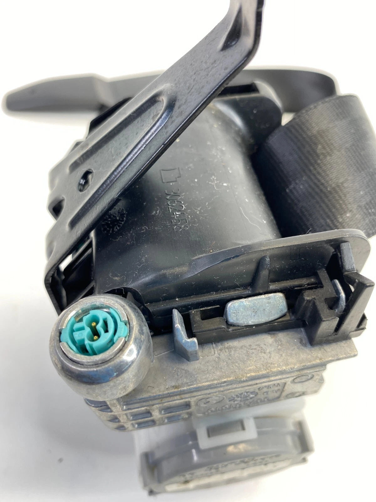 2011-2017 VOLKSWAGEN TOUAREG FRONT RIGHT PASSENGER SIDE SEAT BELT RETRACTOR OEM