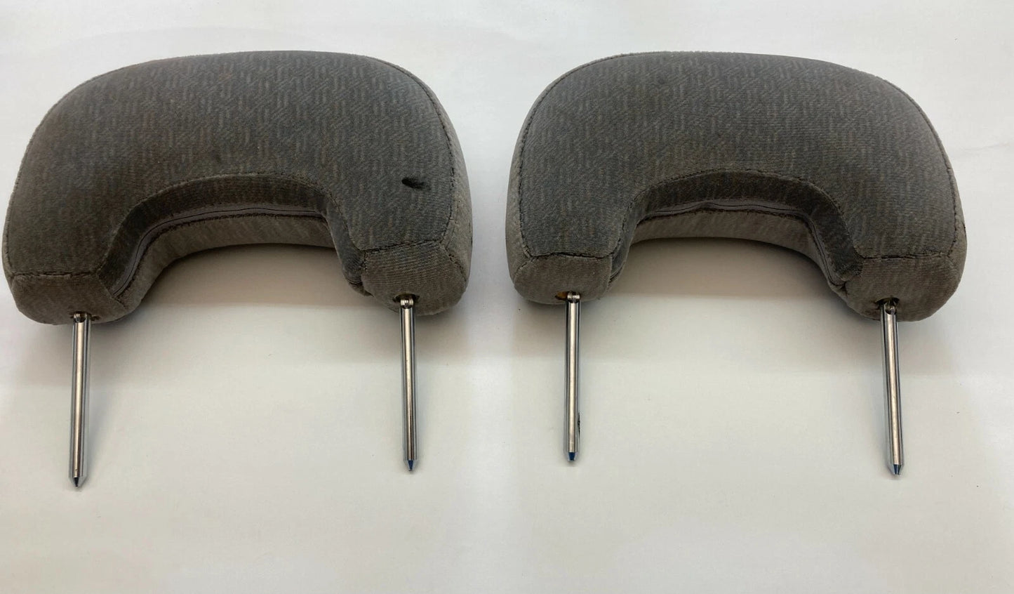 2000 2001 BUICK LESABRE FRONT RIGHT LEFT SEAT HEADREST HEAD REST PAIR SET LH RH