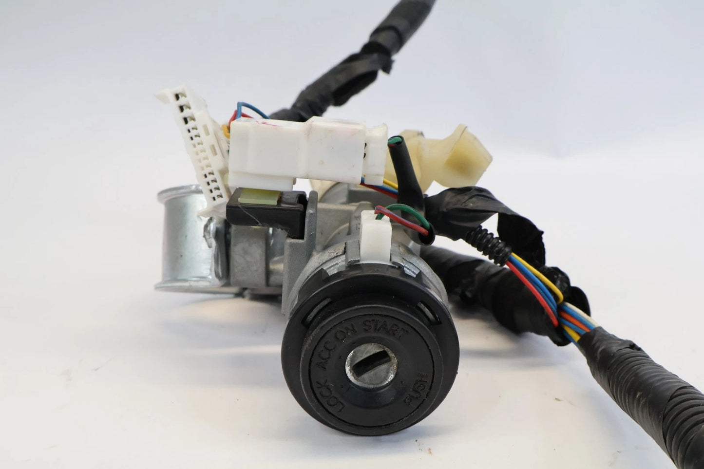 2011-2013 KIA SOUL 1.6L 2.0L IGNITION LOCK CYLINDER SWITCH HOUSING ASSEMBLY OEM