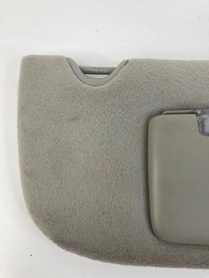 2005 2006 2007 GMC ENVOY FRONT RIGHT PASSENGER SUNVISOR SUN VISOR W ILLUMINATION
