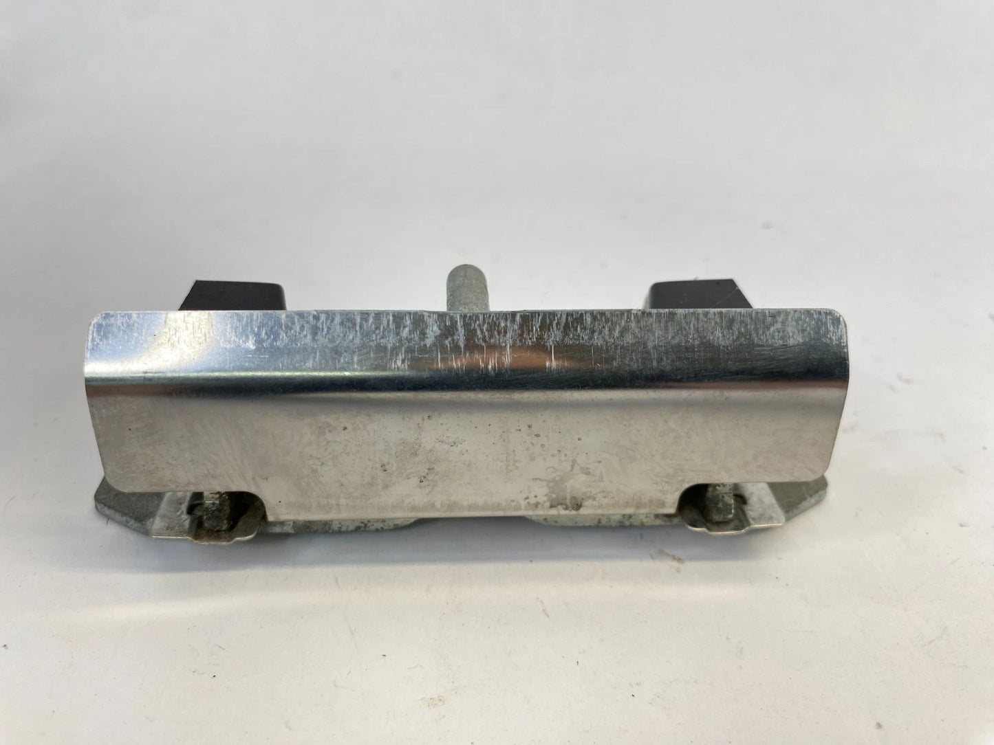 2001-2005 MERCEDES-BENZ C240 TRUNK TAILGATE LOCK STRIKER CLAMP OEM 203-740-00-32