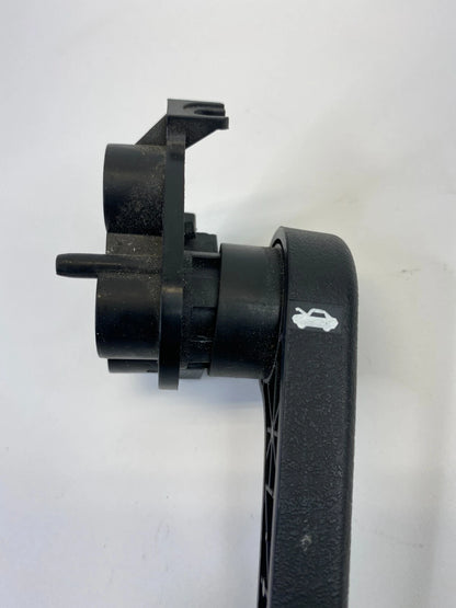 2007-2016 HYUNDAI ELANTRA HOOD LATCH RELEASE HANDLE LEVER ASSEMBLY OEM