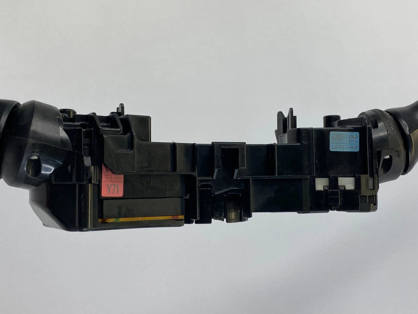 10-15 TOYOTA PRIUS STEERING COLUMN HEADLIGHT TURN SIGNAL WIPER SWITCH OEM 17F060