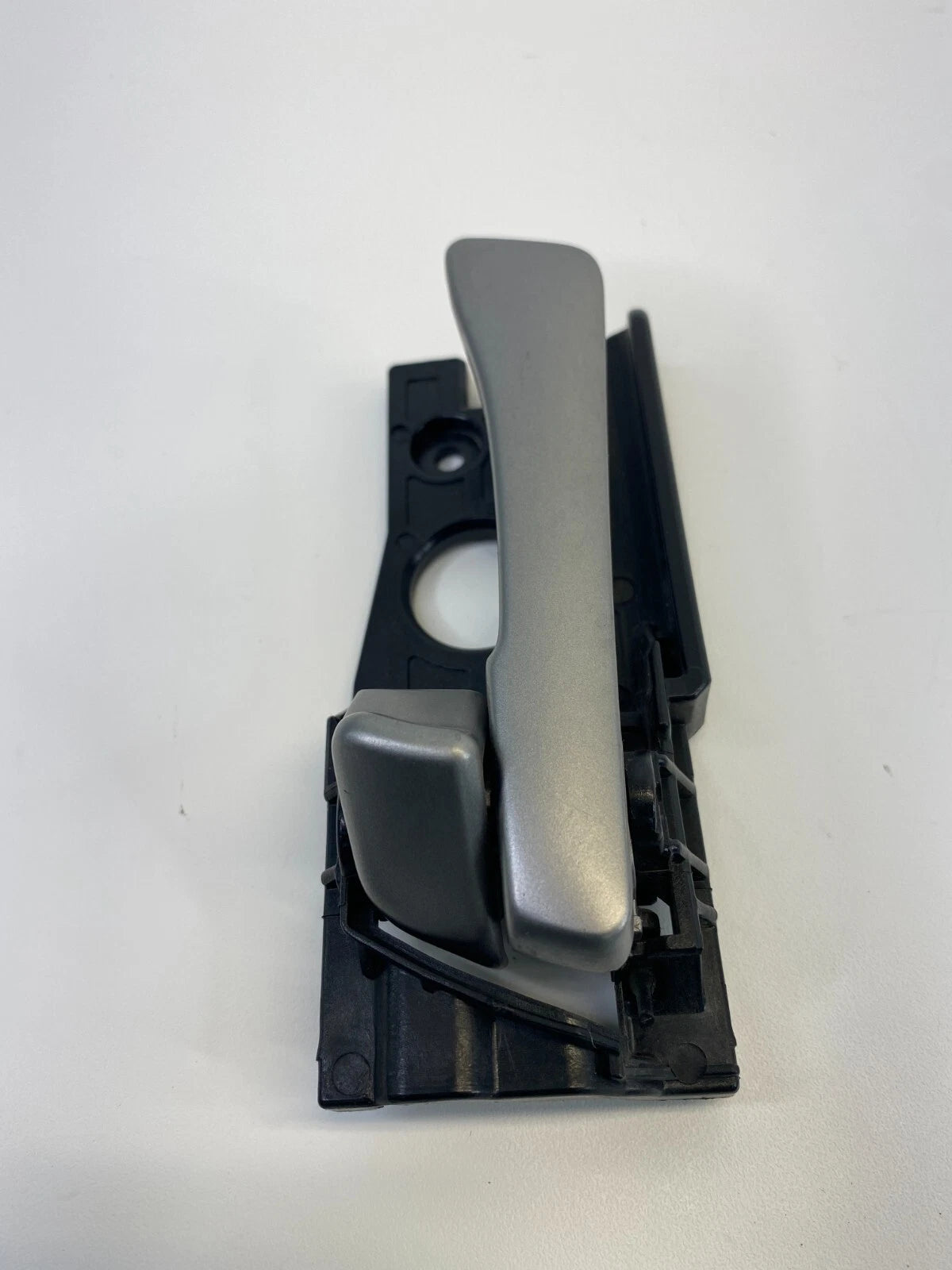 2015-2017 HYUNDAI ACCENT REAR LEFT SIDE INSIDE DOOR HANDLE 83613-RB000 OEM