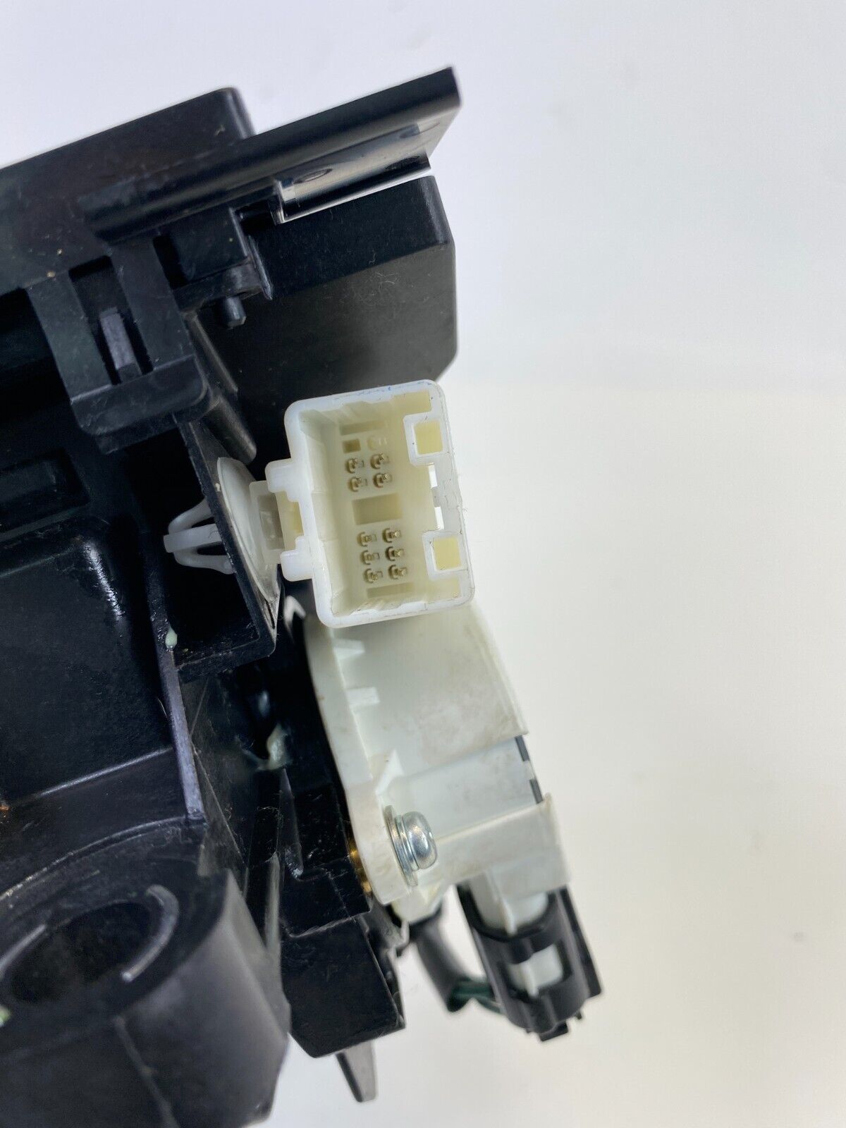 2010-2015 Toyota Prius Automatic Transmission Shift Shifter Lever Handle 75C583