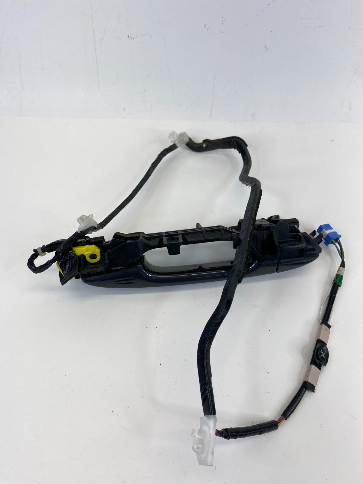 2010-2015 Toyota Prius Front Right Side Outer Exterior Door Handle 89746-47040