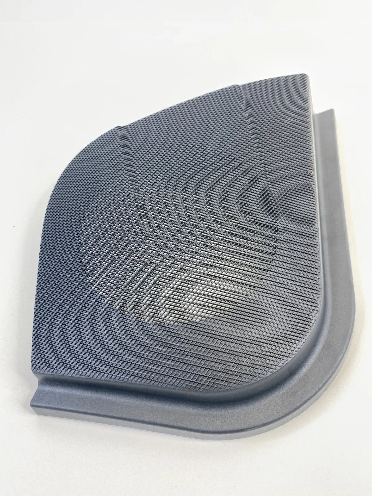 03-09 MERCEDES BENZ E350 FRONT RIGHT DOOR PANEL SPEAKER GRILLE COVER A2117270688