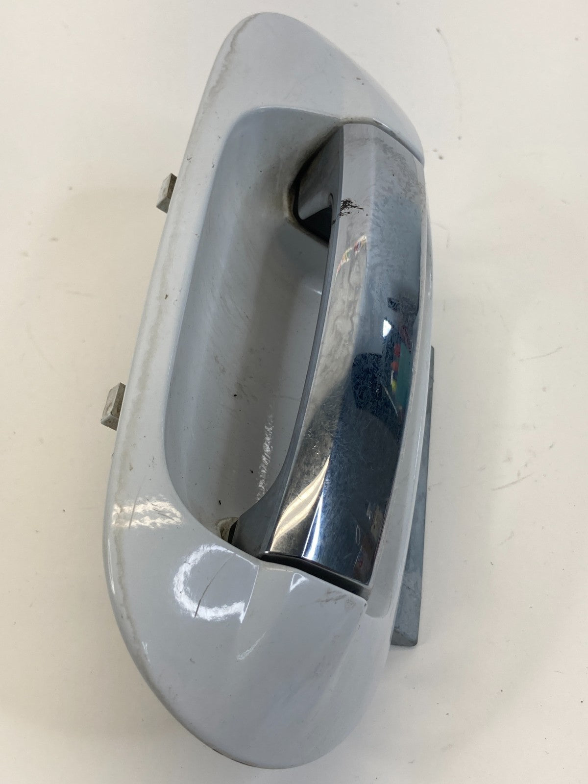 2003 2004 Lincoln Navigator Front Right Passenger Side Exterior Door Handle