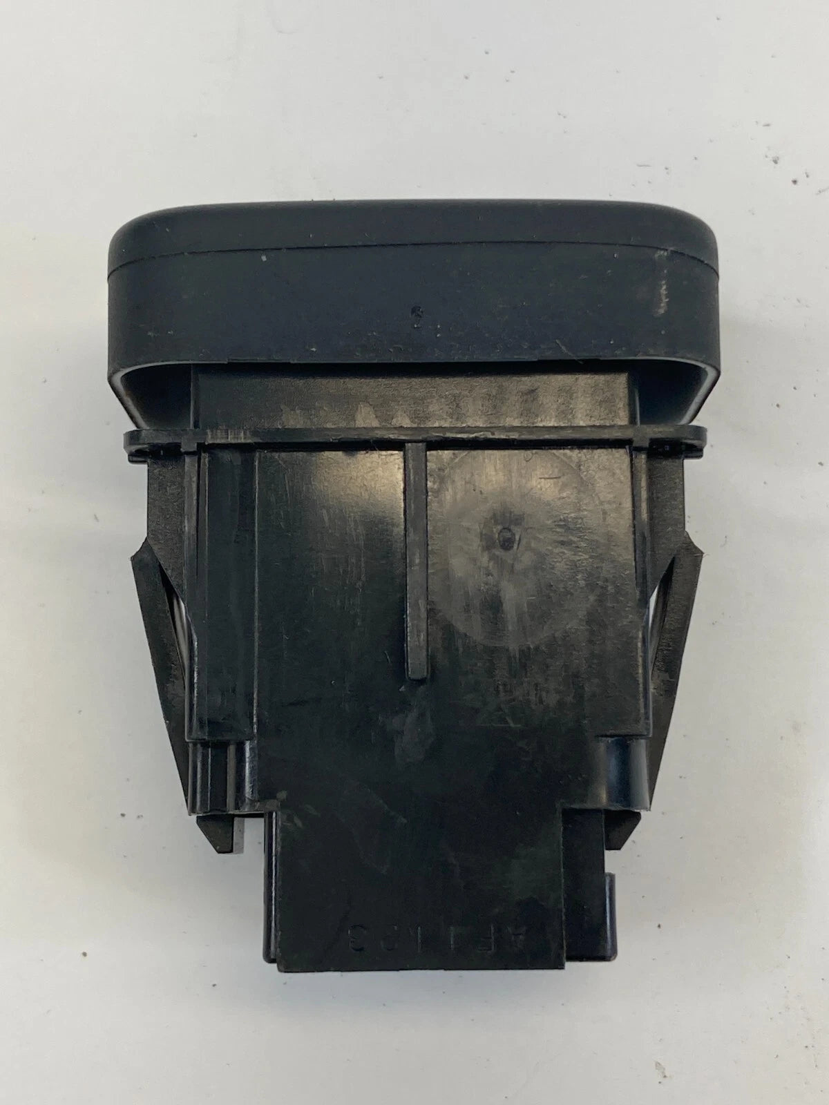 2005-2010 HONDA ODYSSEY FRONT DASH STABILITY CONTROL OFF BUTTON SWITCH M24985
