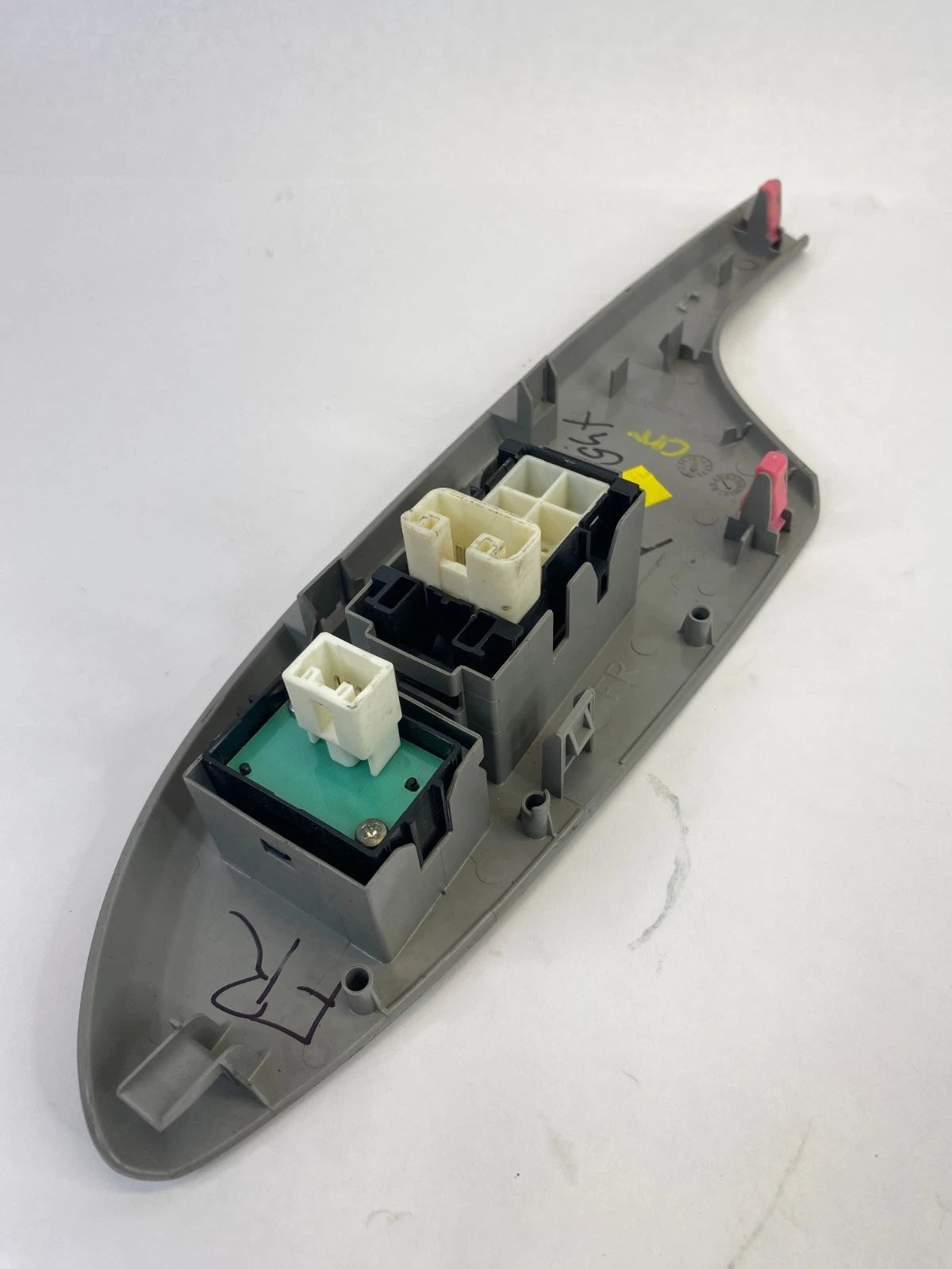 2009-2013 TOYOTA COROLLA FRONT RIGHT SIDE DOOR WINDOW CONTROL SWITCH 74231-02710