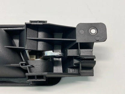 01-05 VOLKSWAGEN PASSAT REAR RIGHT SIDE INNER DOOR HANDLE W/ SPEAKER 3B0-839-114