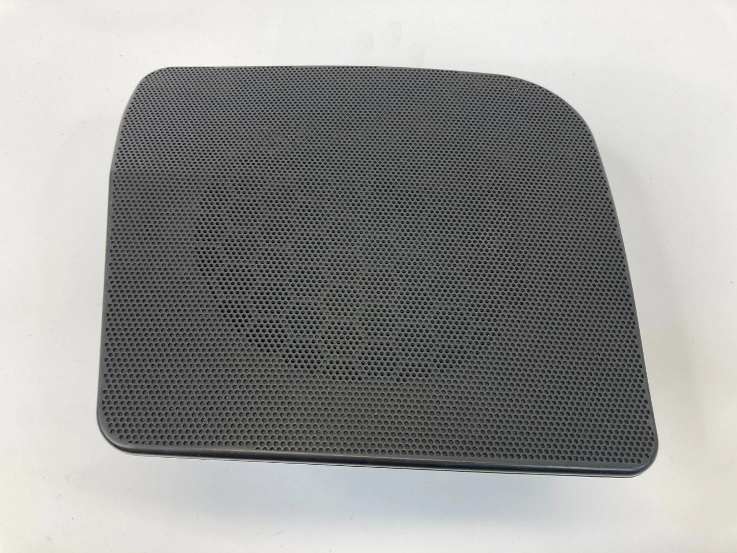 04-06 CADILLAC SRX REAR RIGHT BACK SIDE DOOR AUDIO SPEAKER W/ COVER 09354899